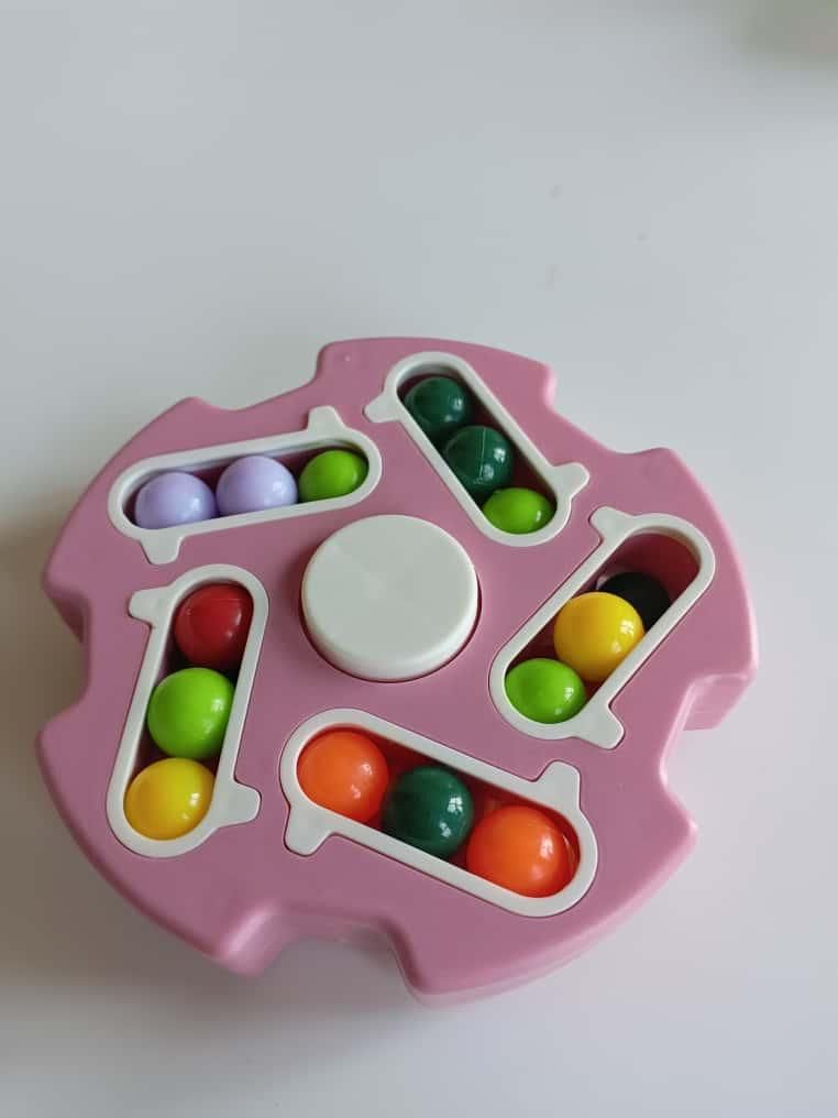 Magic Bean Cube Spinner Fidget Toy – Rotating Sensory Stress Relief Toy for Kids & Adults