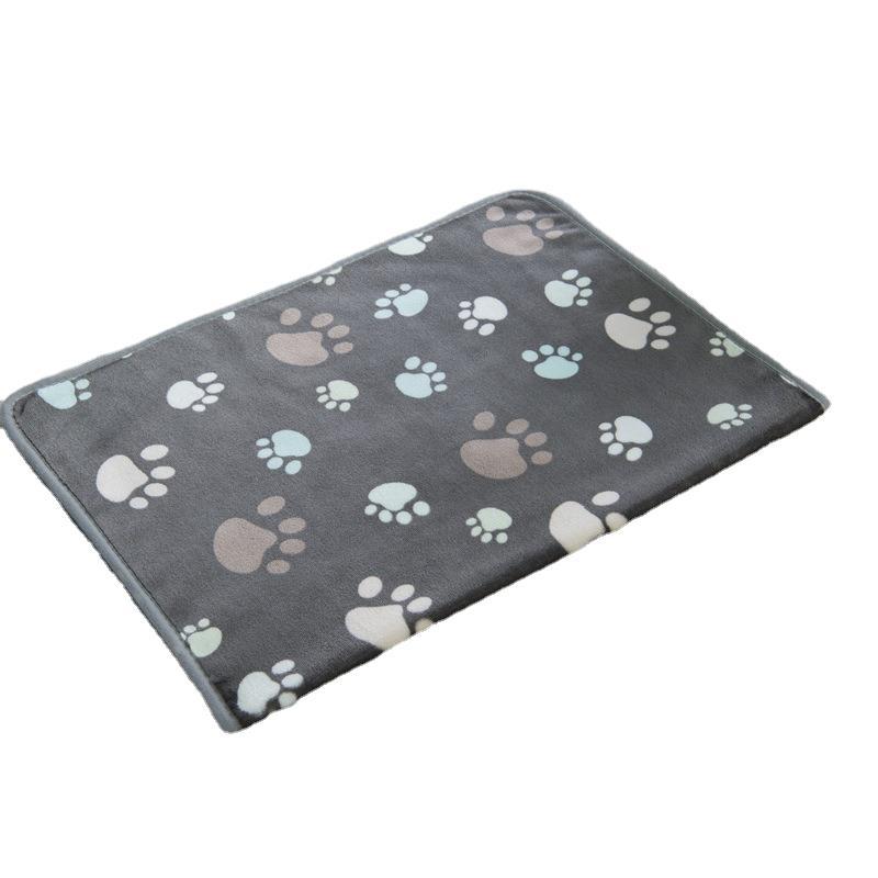 Soft Flannel Pet Blanket for Dogs & Cats – Cozy Warm Pet Sleeping Mat for Bed, Sofa, Crate & Travel