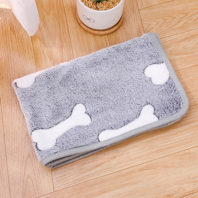 Soft Flannel Pet Blanket for Dogs & Cats – Cozy Warm Pet Sleeping Mat for Bed, Sofa, Crate & Travel