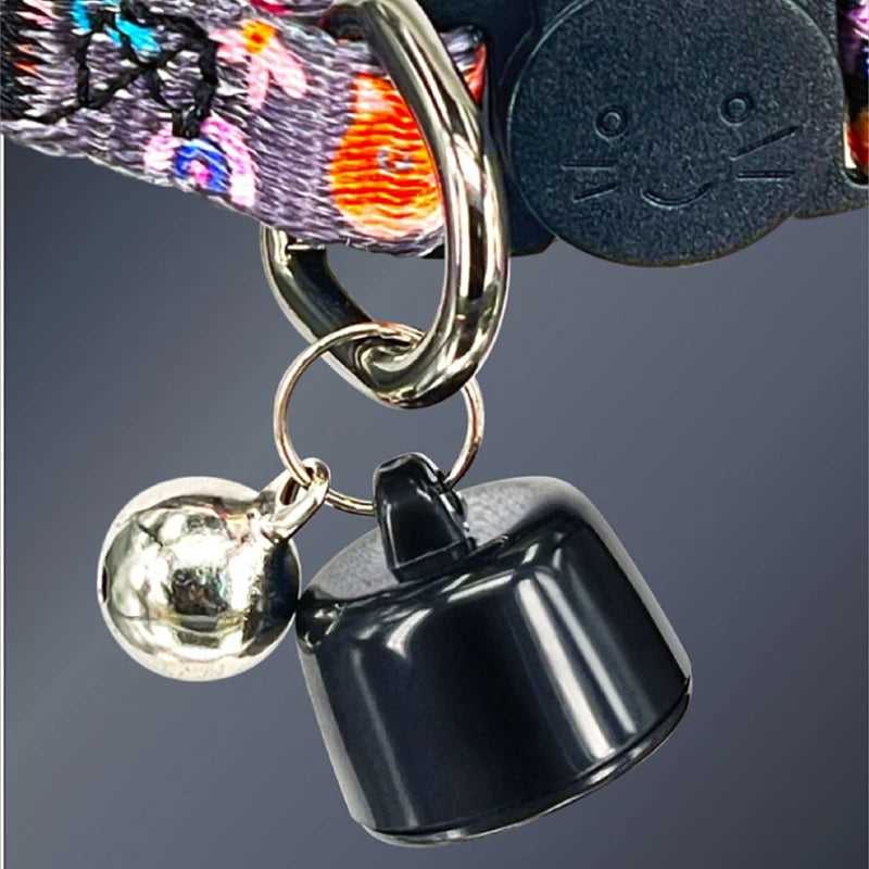 Mini GPS Pet Tracker – Global Locator for Dogs, Cats and Valuables