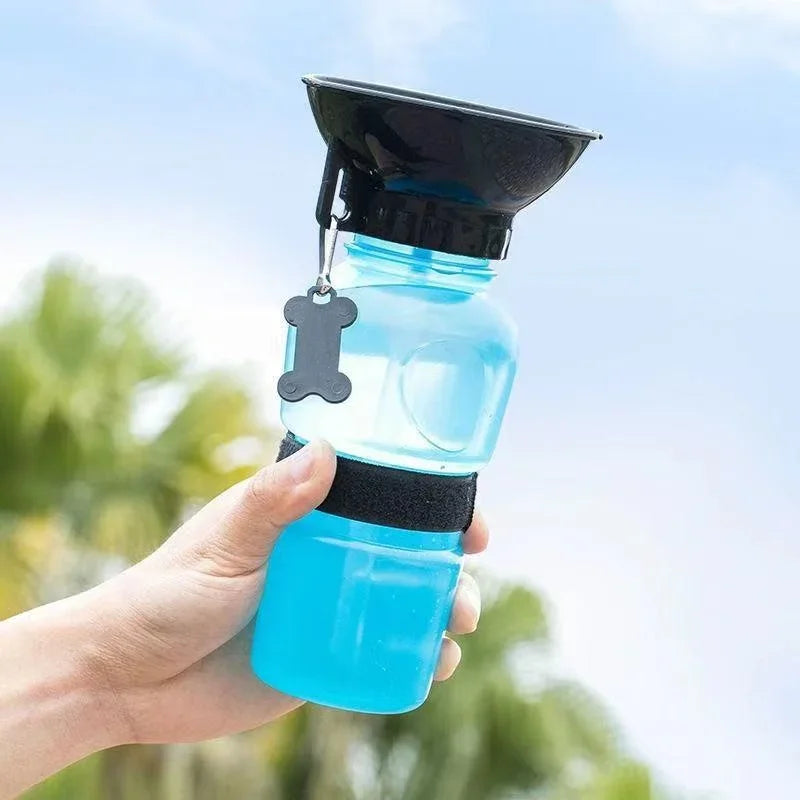 500ml Portable Dog Water Bottle – Outdoor Travel Drinking Cup for Dogs & Cats