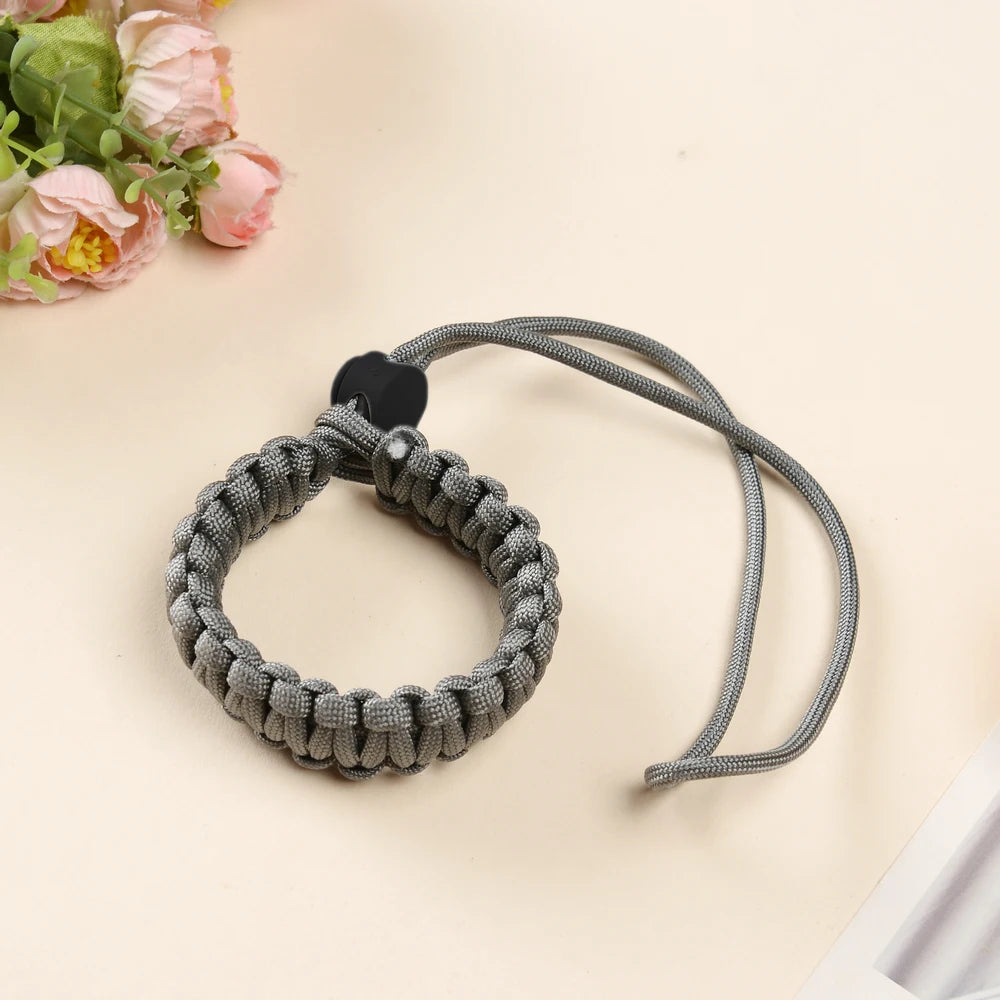 Hands Free Dog Leash Anti-Fall Wrist Strap – Adjustable Nylon Wristband for Puppy and Pet Traction Rope