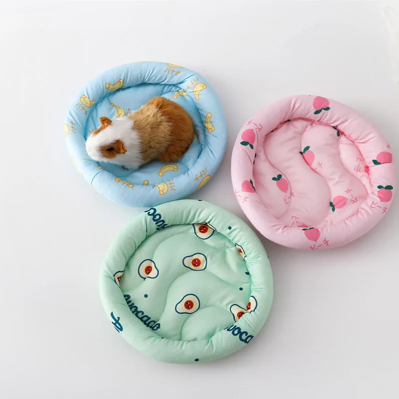 Warm Plush Small Animal Bed Nest – Soft Cotton Cushion for Hamster, Guinea Pig, Rabbit, Hedgehog & Small Pets