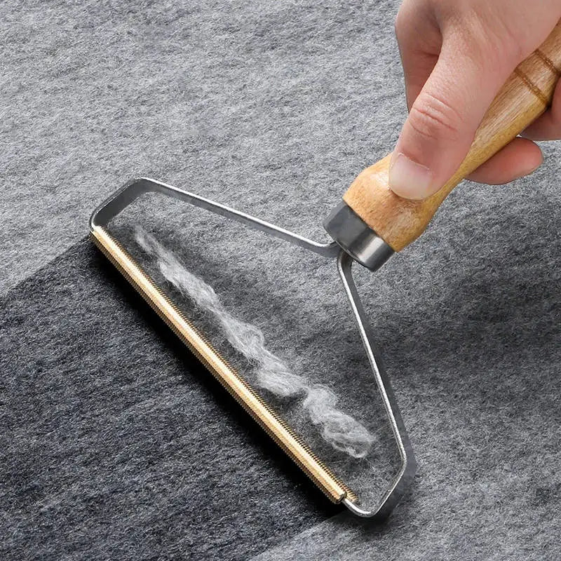 Portable Lint Remover Pet Hair Brush – Manual Fabric Shaver for Clothes, Sofa & Carpet Cleaning