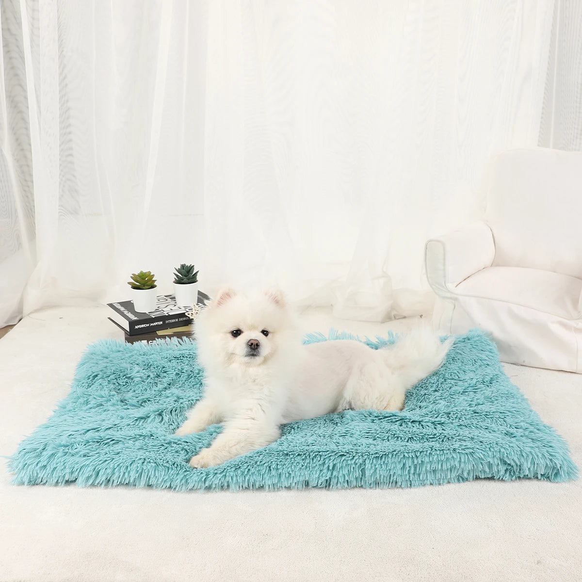 Plush Dog Blanket and Warm Pet Bed for Small Medium Large Dogs and Cats | Washable Puppy Sleeping Mat