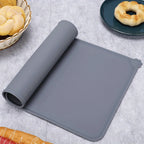 Silicone Pet Feeding Mat – Waterproof Non-Slip Dog & Cat Food Bowl Placemat