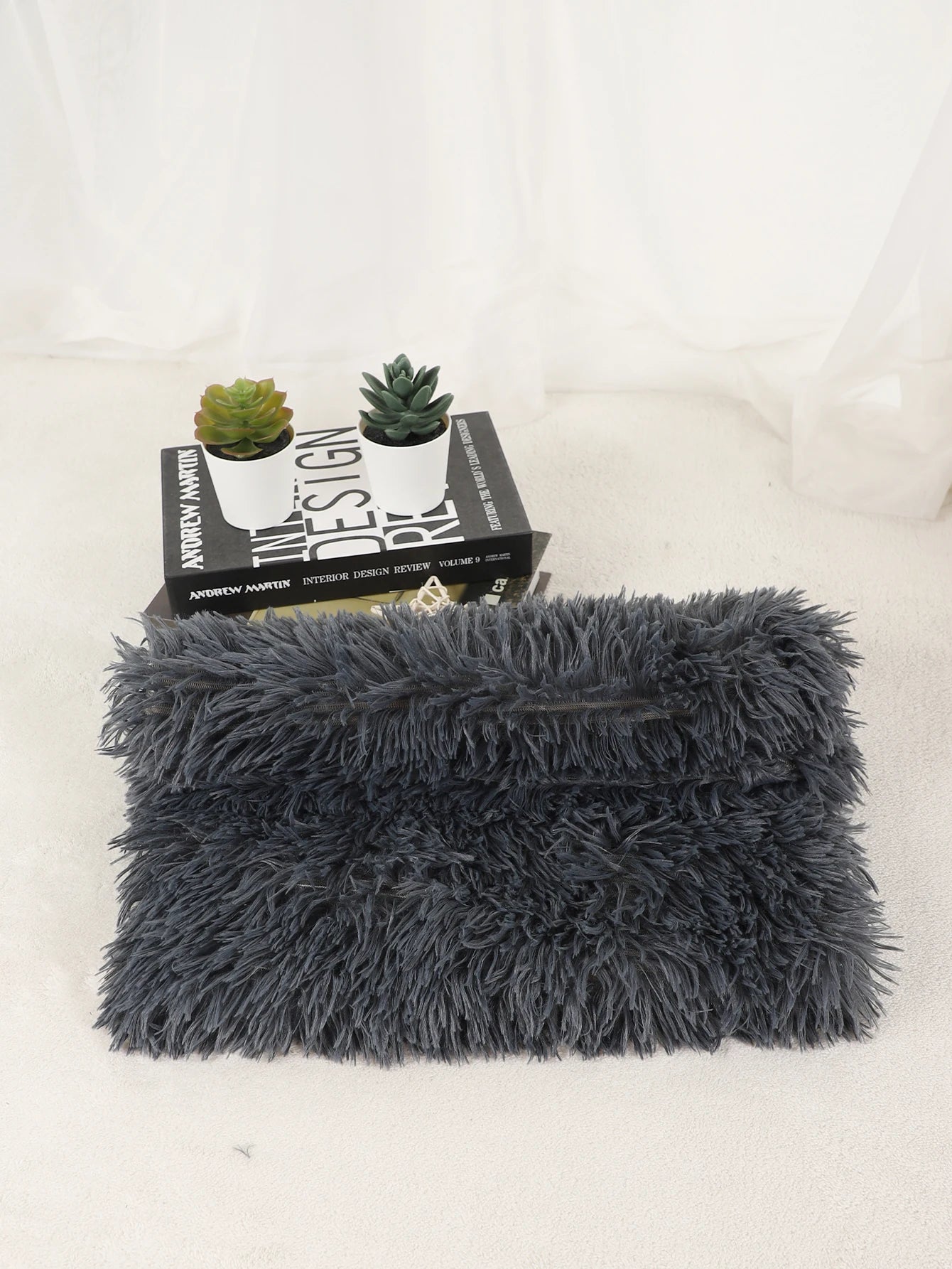 Plush Dog Blanket and Warm Pet Bed for Small Medium Large Dogs and Cats | Washable Puppy Sleeping Mat