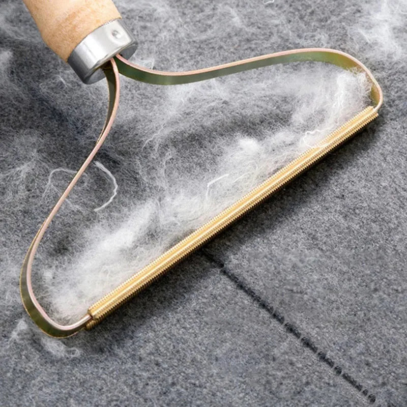 Portable Lint Remover Pet Hair Brush – Manual Fabric Shaver for Clothes, Sofa & Carpet Cleaning